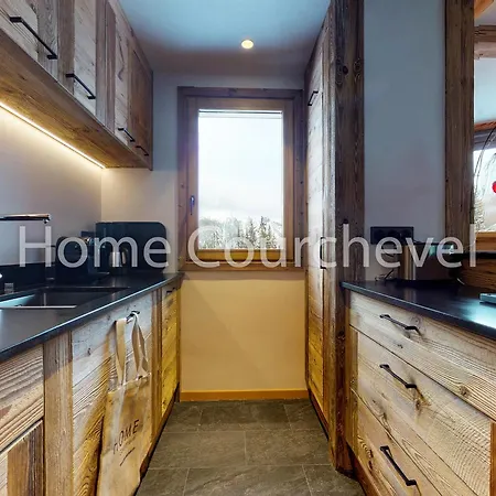 Apartment 1850, 4 Chambres, 8 Pers, Acces Pistes, Parking Courchevel